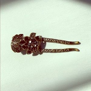 Bejeweled Floral Hair clip